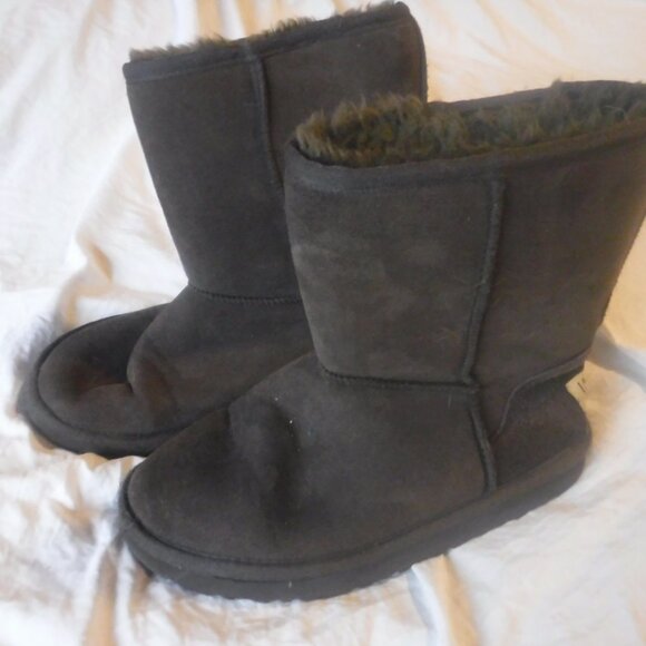 Uggs Womens Brown Boot Womens Size 6 W Pre Owned - Picture 2 of 6